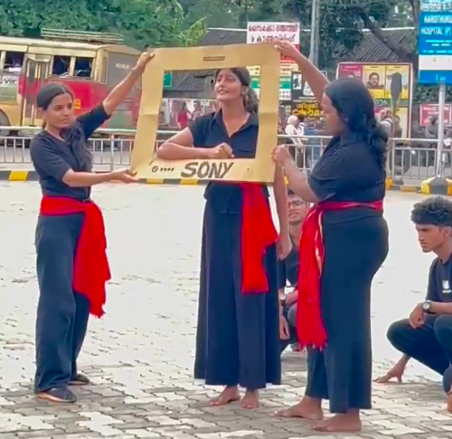  Street Play Scripts By CUSAT ‘Bodhavum Bhodhyavum’ (Consciousness and Conviction)